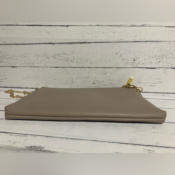 Joy & Iman Gray Leather Shoulder Bag Gold Tone Chain Strap 12”x 8”x 0.5” - Picture 10 of 13